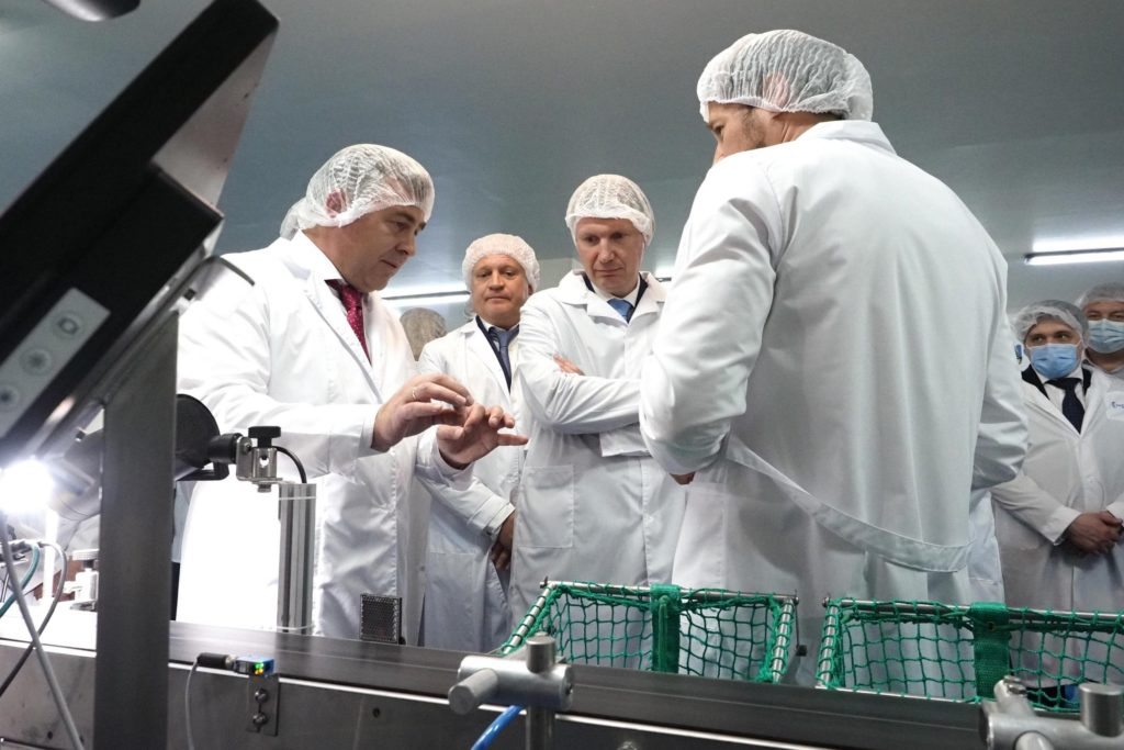 Максим Решетников посетил завод «Биохимик» в Республике Мордовия