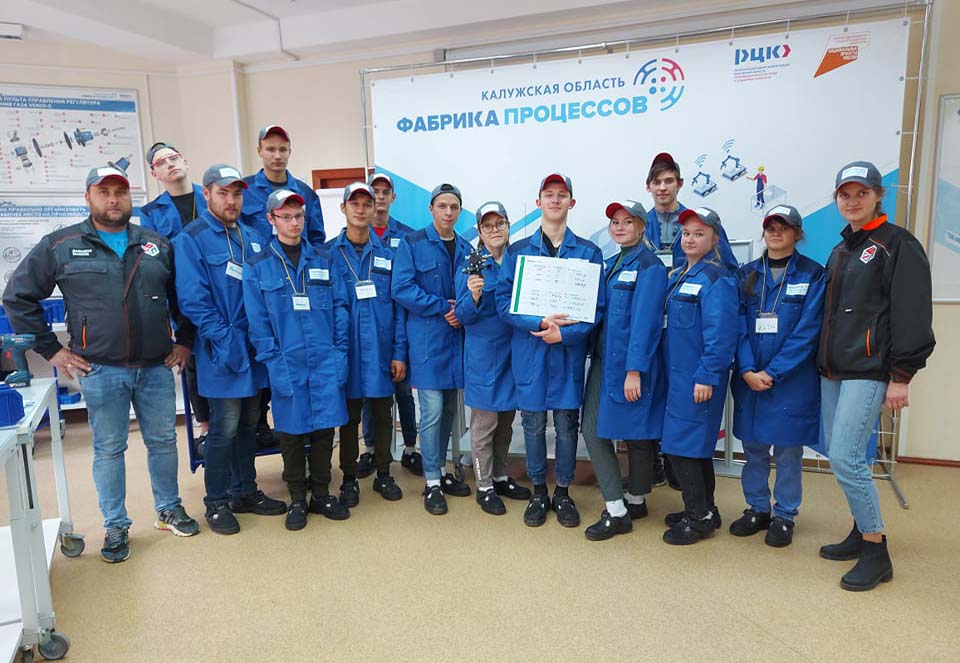 Калужских студентов «Сосенского политехнического техникума» начали учить бережливому производству