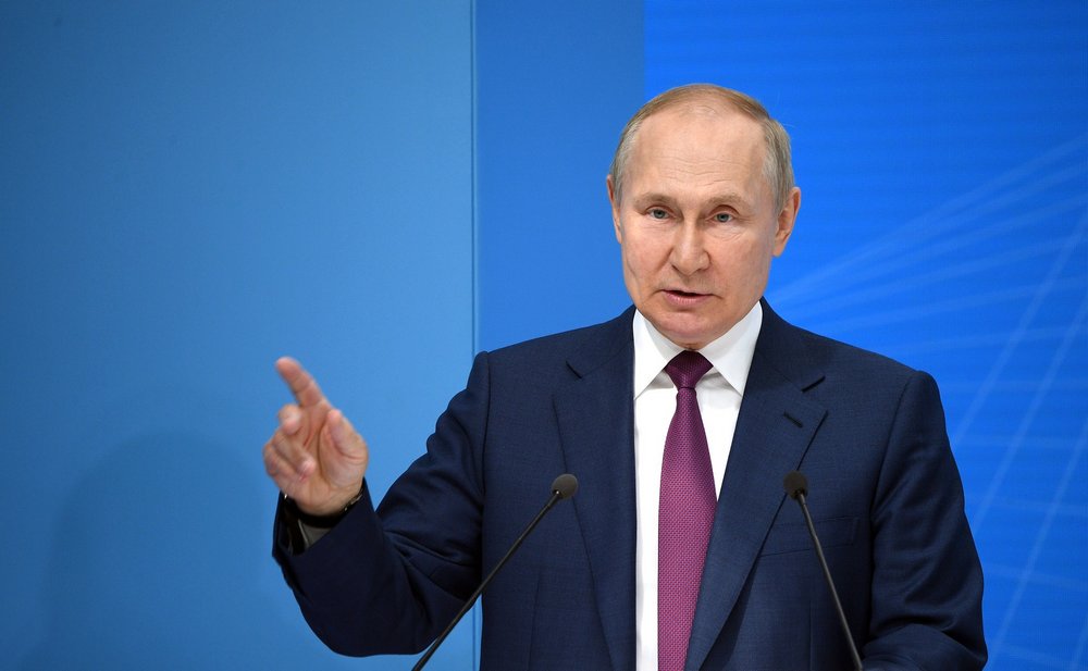 Владимир Путин поручил рассмотреть вопрос о создании международной ассоциации сотрудничества по развитию навыков и профессий