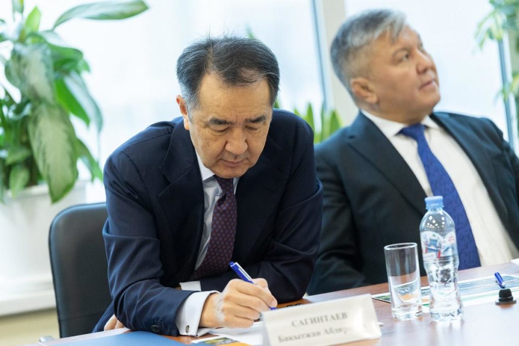 Министр по экономике и финансовой политике ЕЭК Бакытжан Сагинтаев