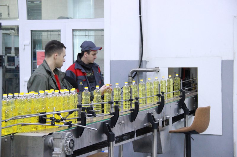Амурский маслоэкстракционный завод увеличил годовую выручку на 57 млн рублей с помощью нацпроекта